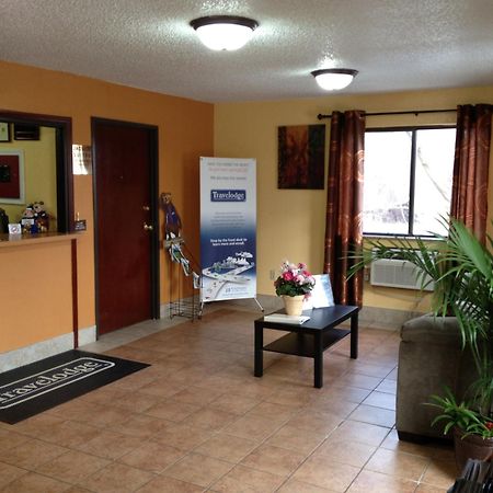 Travelodge By Wyndham Muskegon Exteriör bild